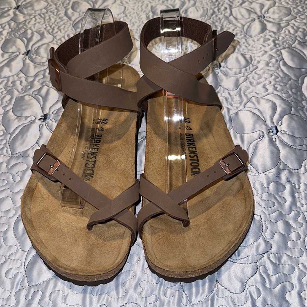 BNNB Birkenstock Yara Tobacco Oiled Leather Regular Width Size 42